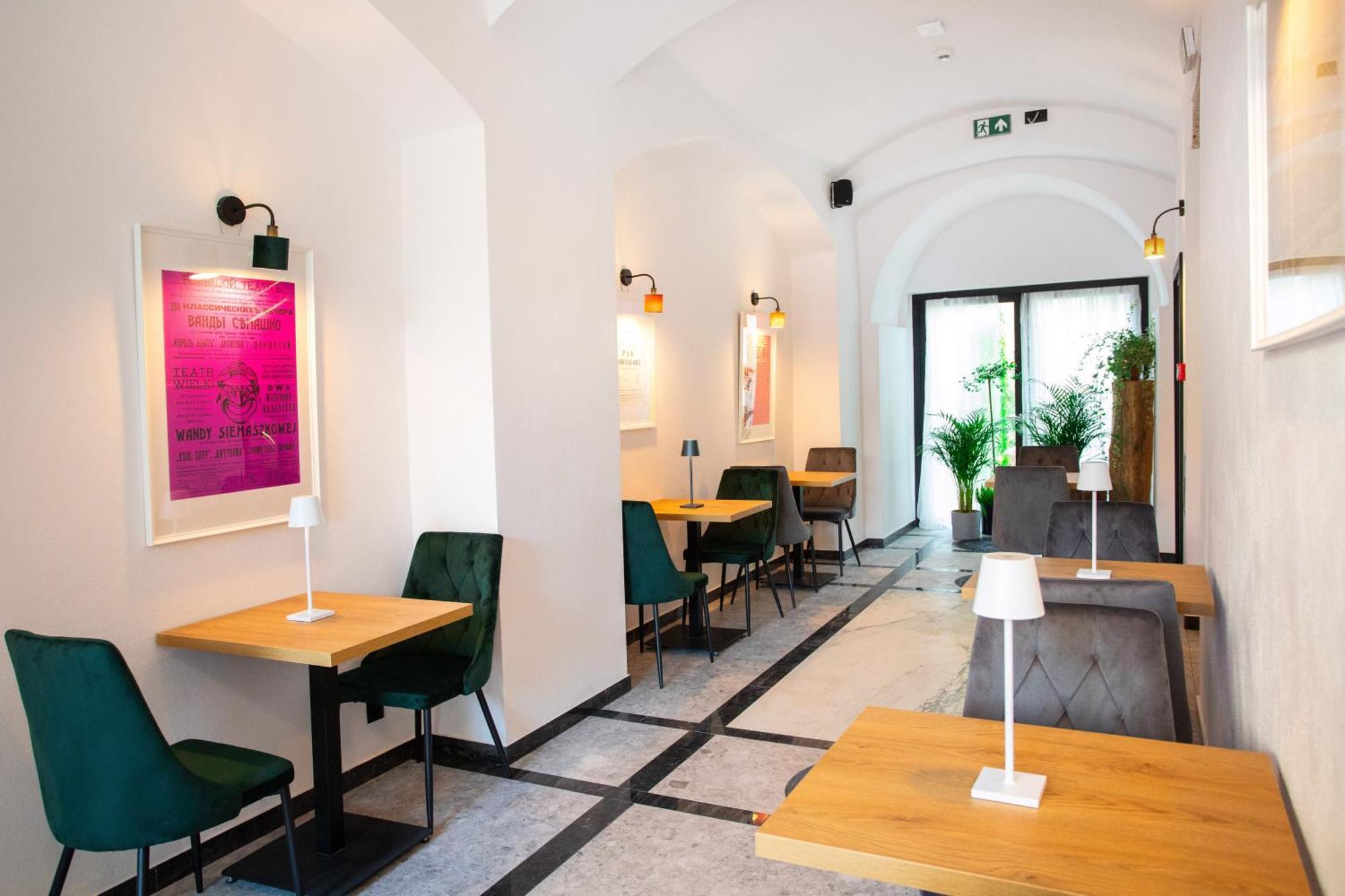 Hotel Teatr — Zdjęcia 1